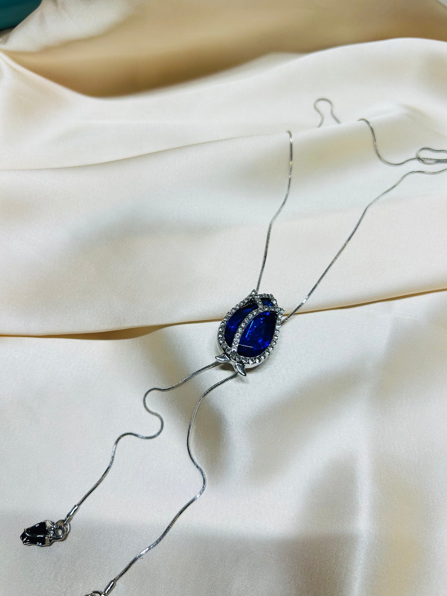 BlueRose Pendent Garud Wear