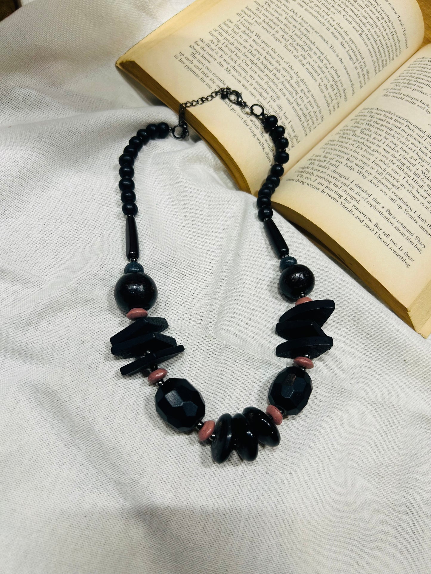 Black Wooden Necklace Guiyaa Jewels