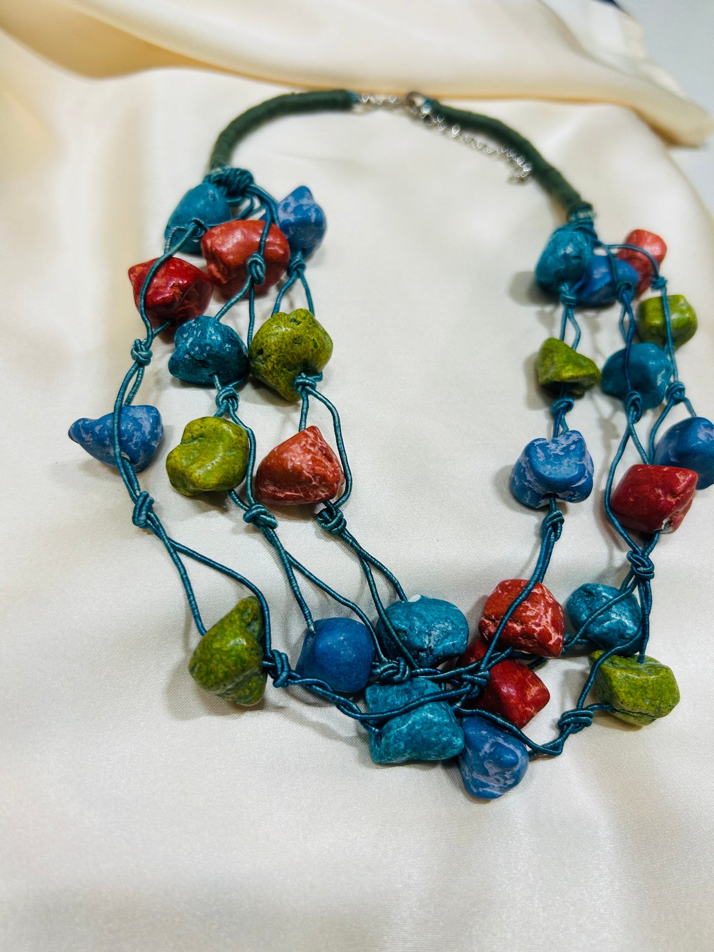 Vibrant Sand Necklace - Garud Wear