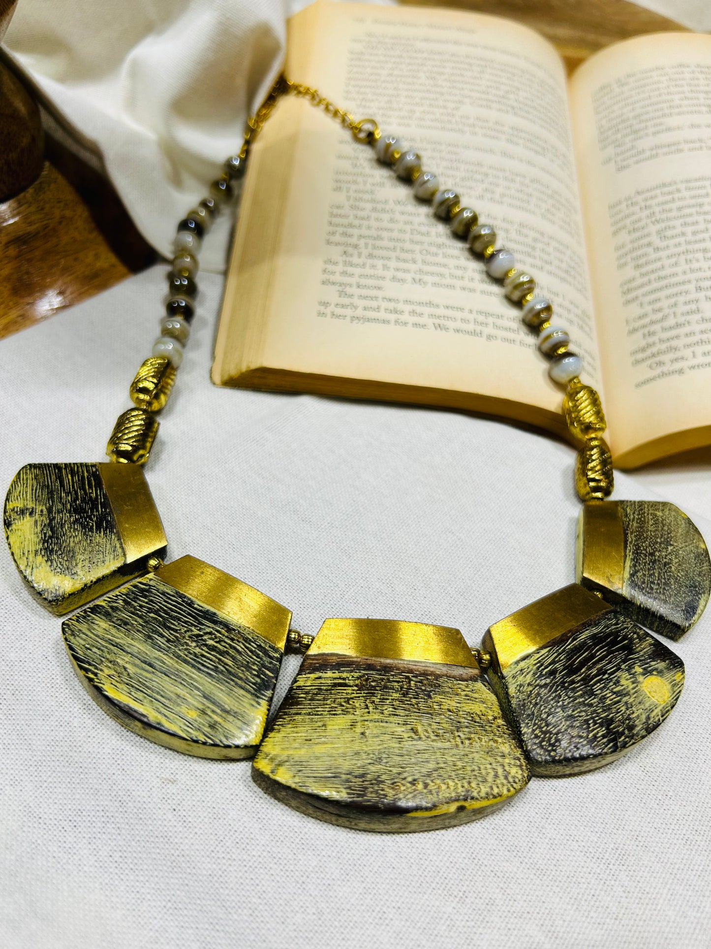 Wooden Parrot Green Neckpiece Guiyaa Jewels