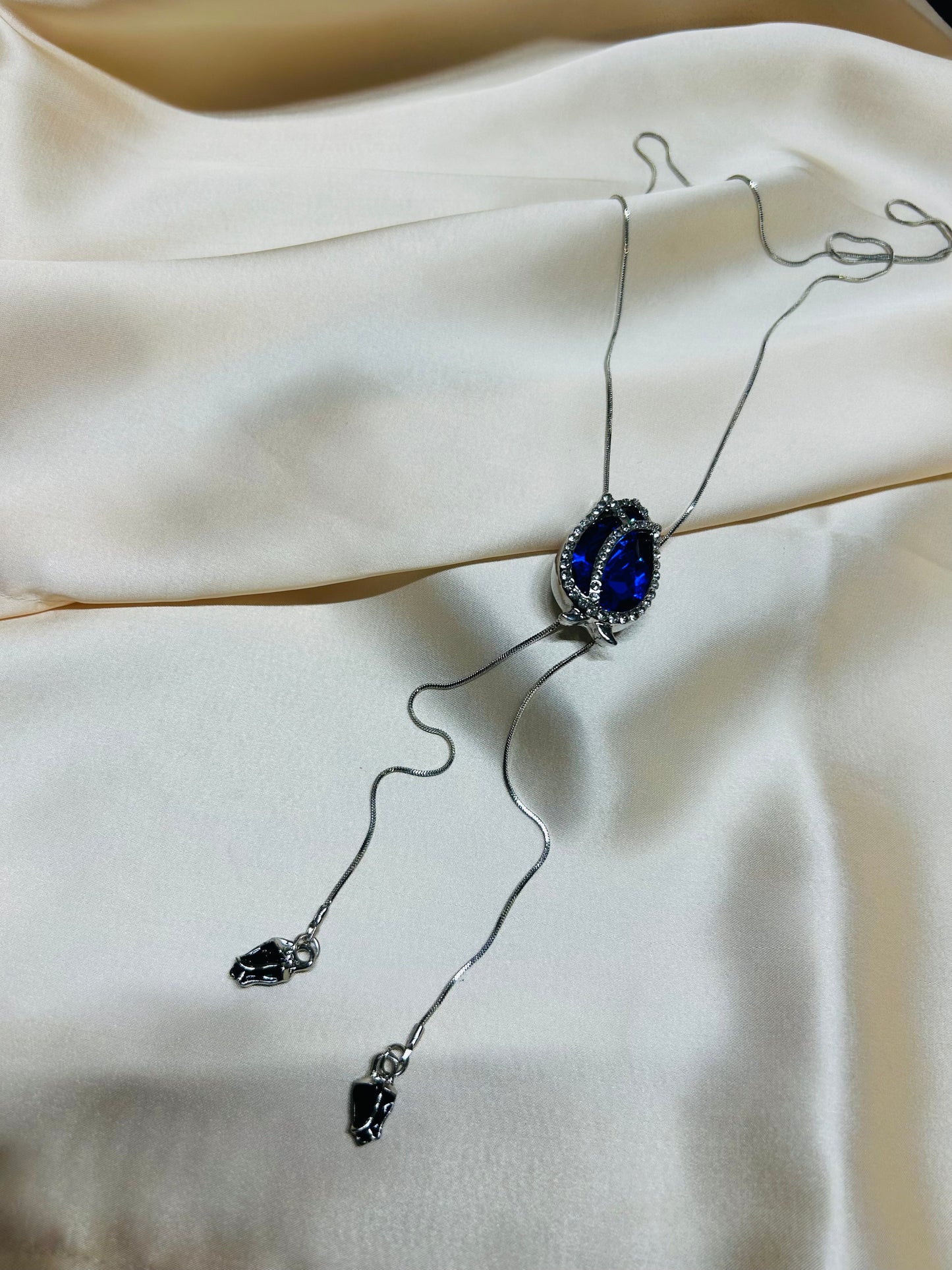BlueRose Pendent Garud Wear