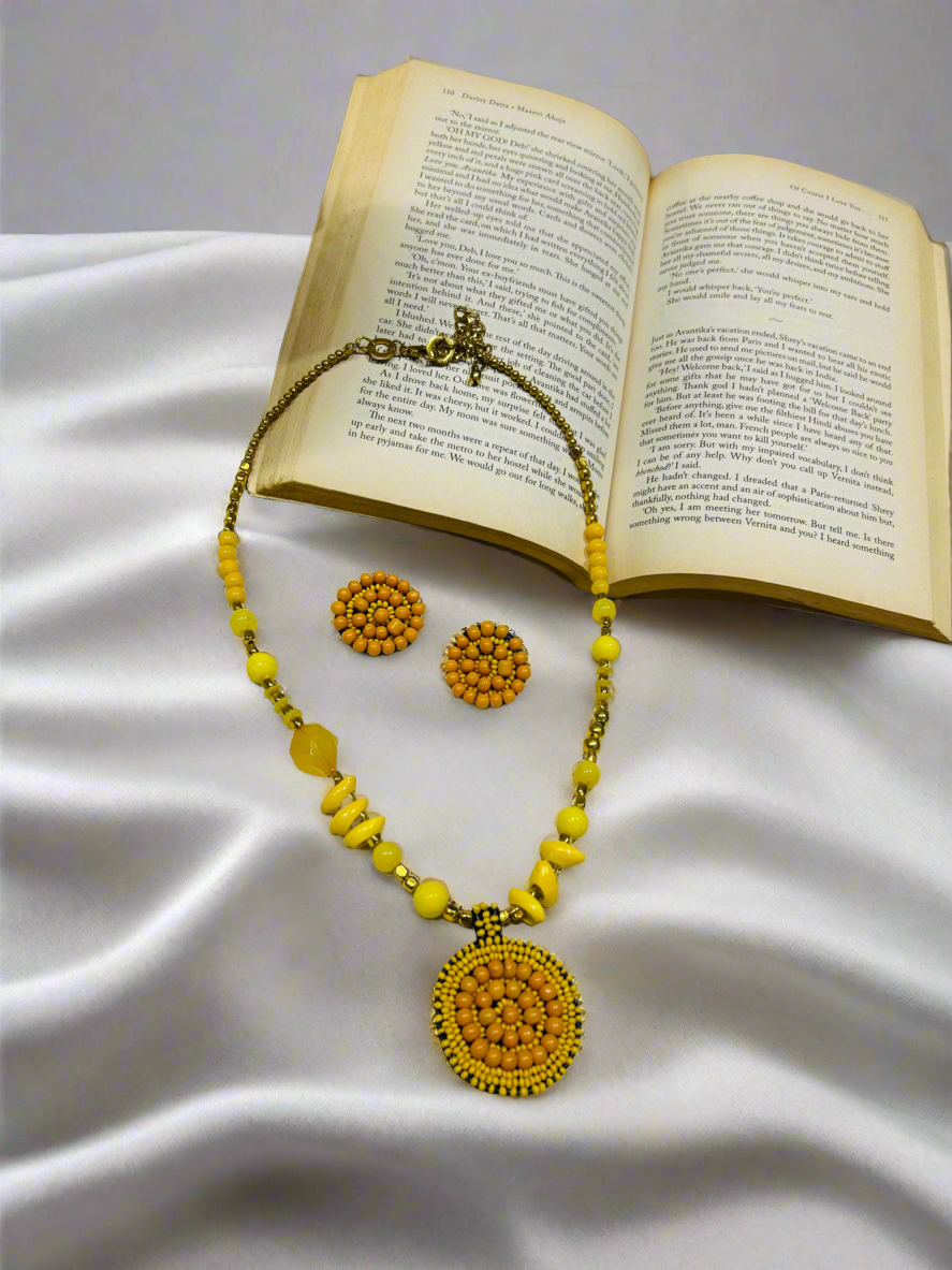 Yellow Handmade Necklace Set Guiyaa Jewels