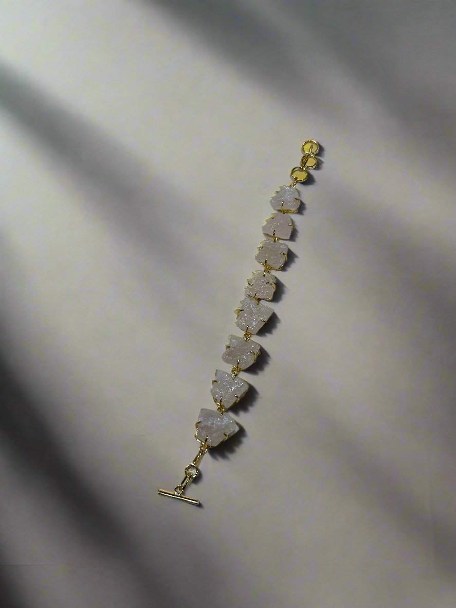 Peach Stone Essence Bracelet Garud Wear