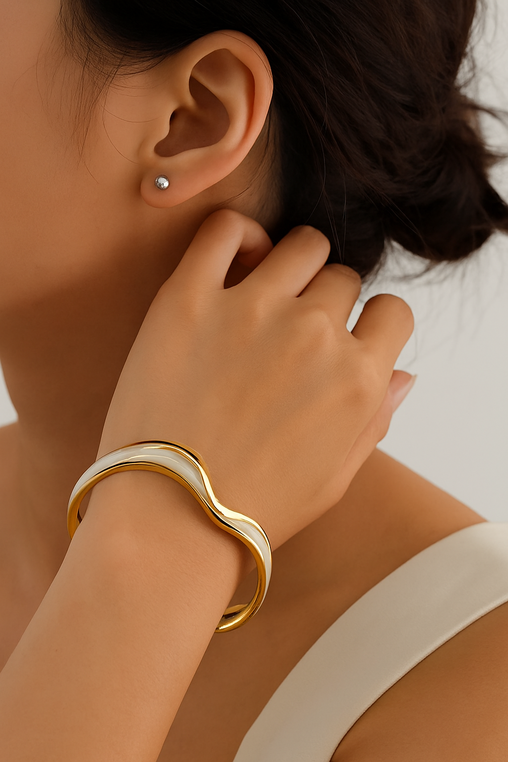 Radiant Harmony Bracelet Garud Wear