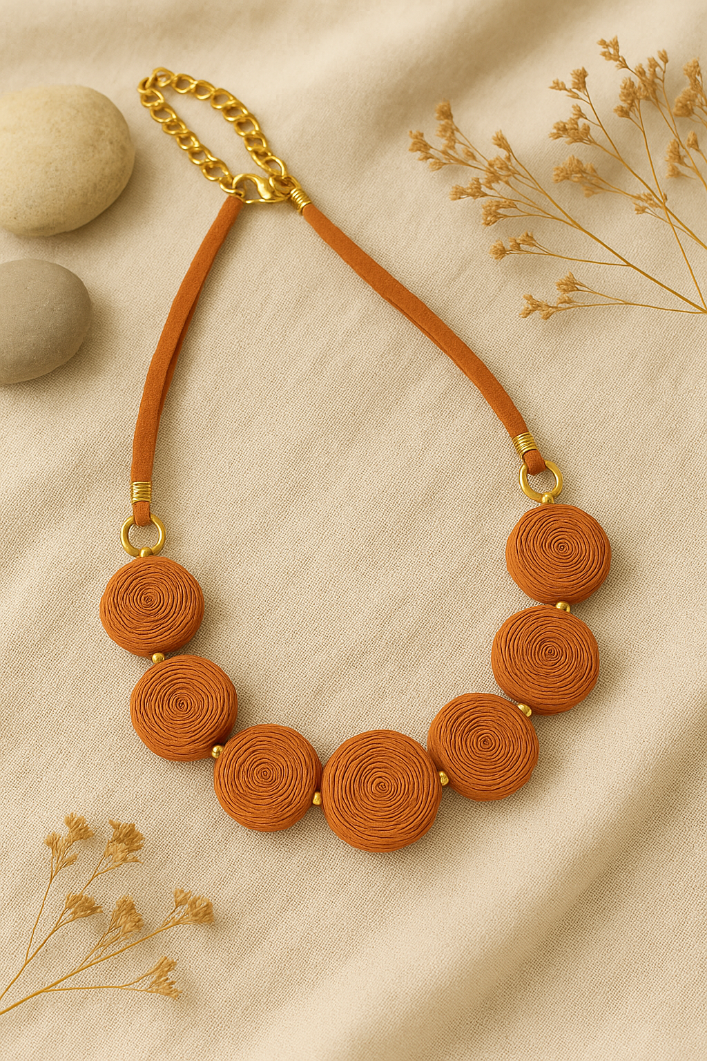 Rusty Glow Raffia Necklace Garud Wear