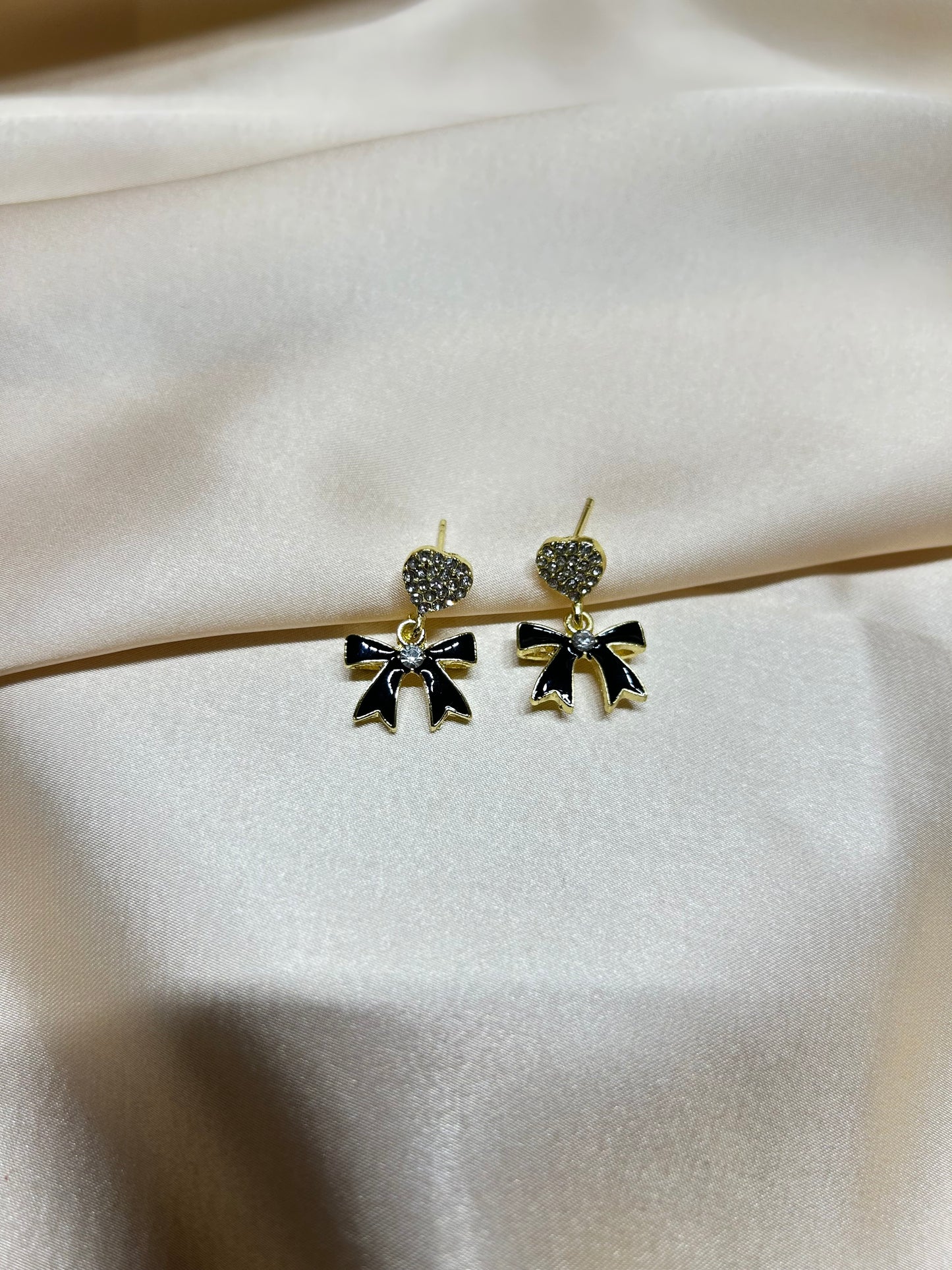 Noir Bow Earrings - Garud Wear