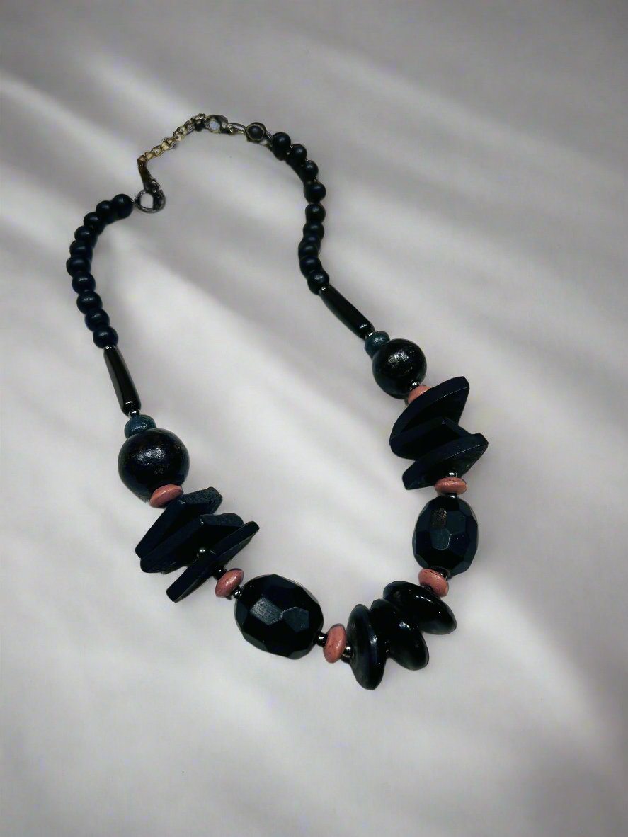 Black Wooden Necklace Guiyaa Jewels