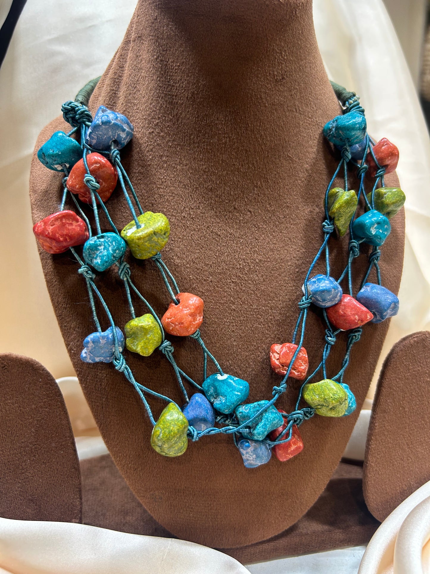 Vibrant Sand Necklace - Garud Wear