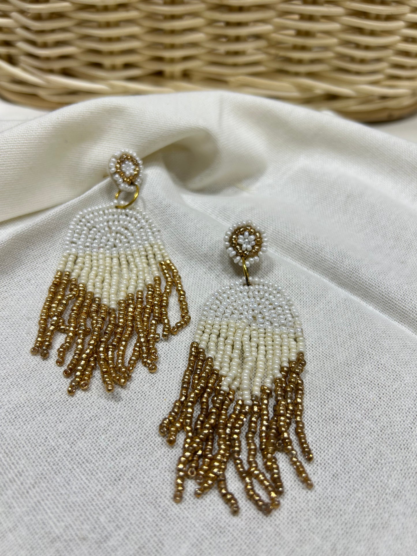 White Dazzles - Garud Wear