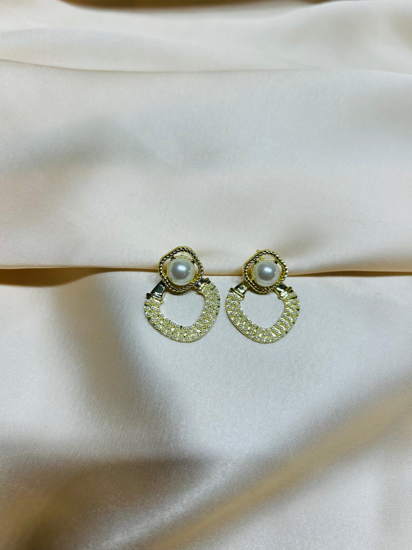 Elegant Pearl Earrings - Garud Wear