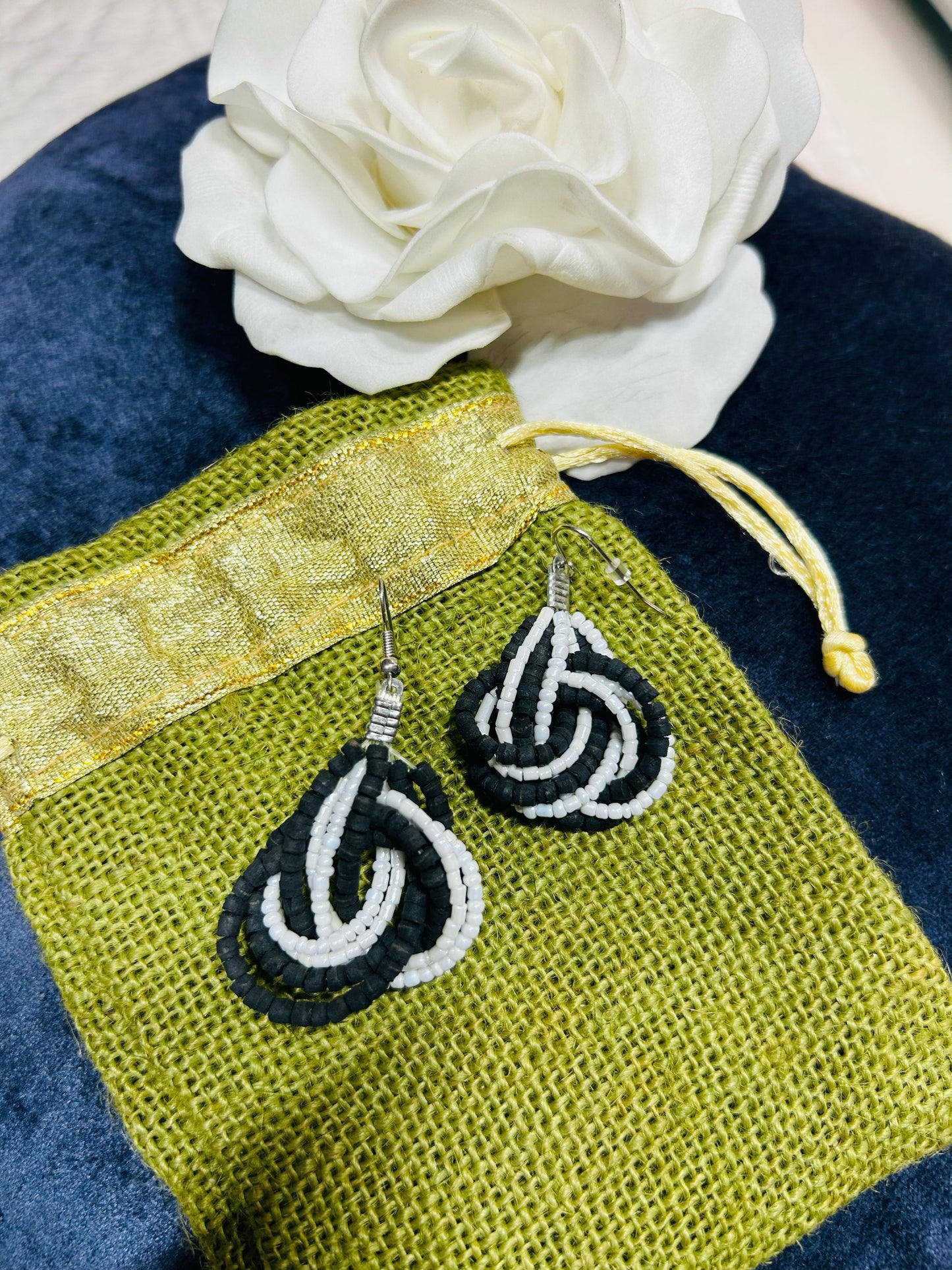 Black & White Twisted Earrings - Garud Wear