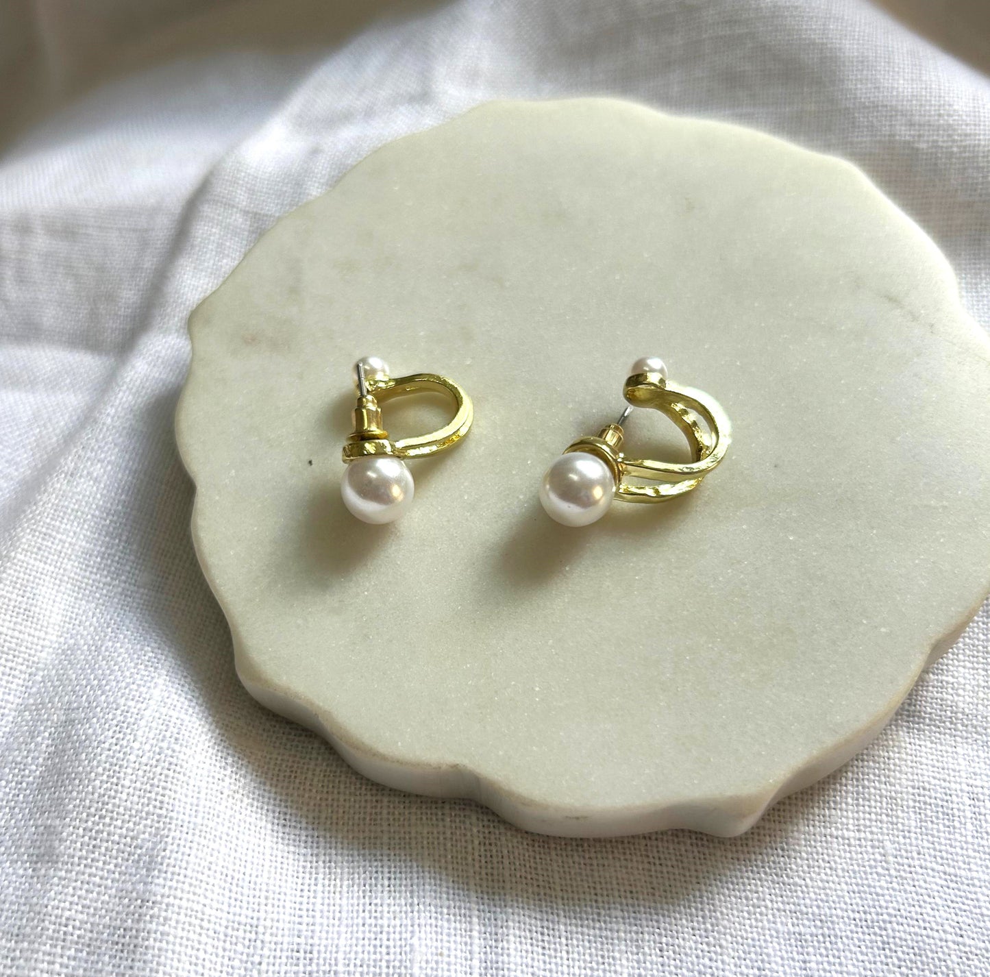 Graceful Pearl Earrings - Garud Wear