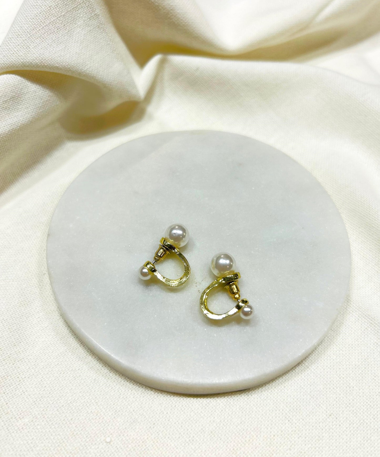 Graceful Pearl Earrings - Garud Wear