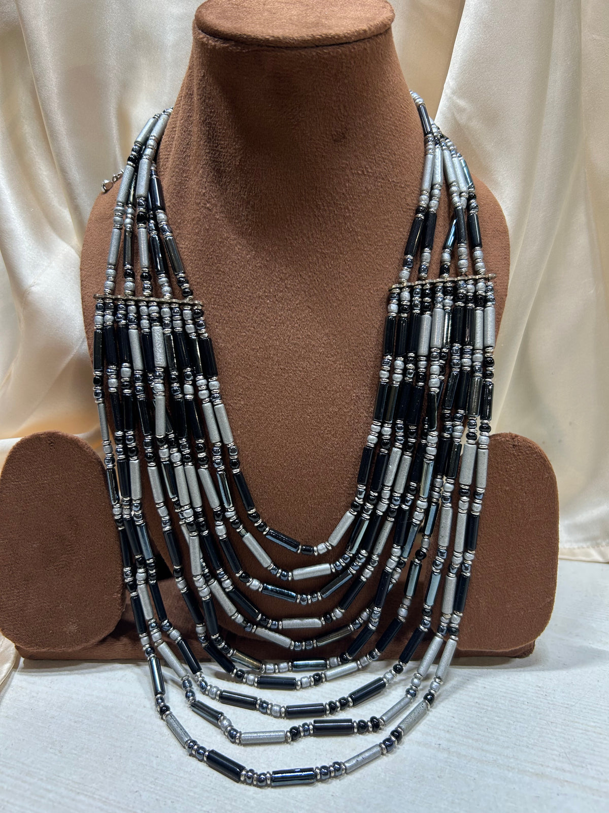 Noir Glam - Garud Wear