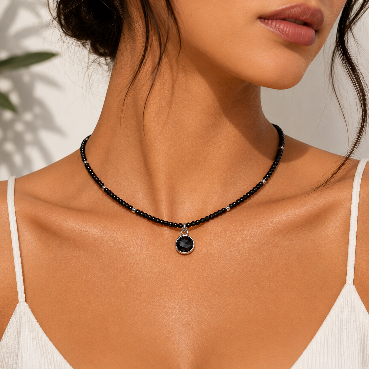 Elegant black beaded necklace Garud Wear