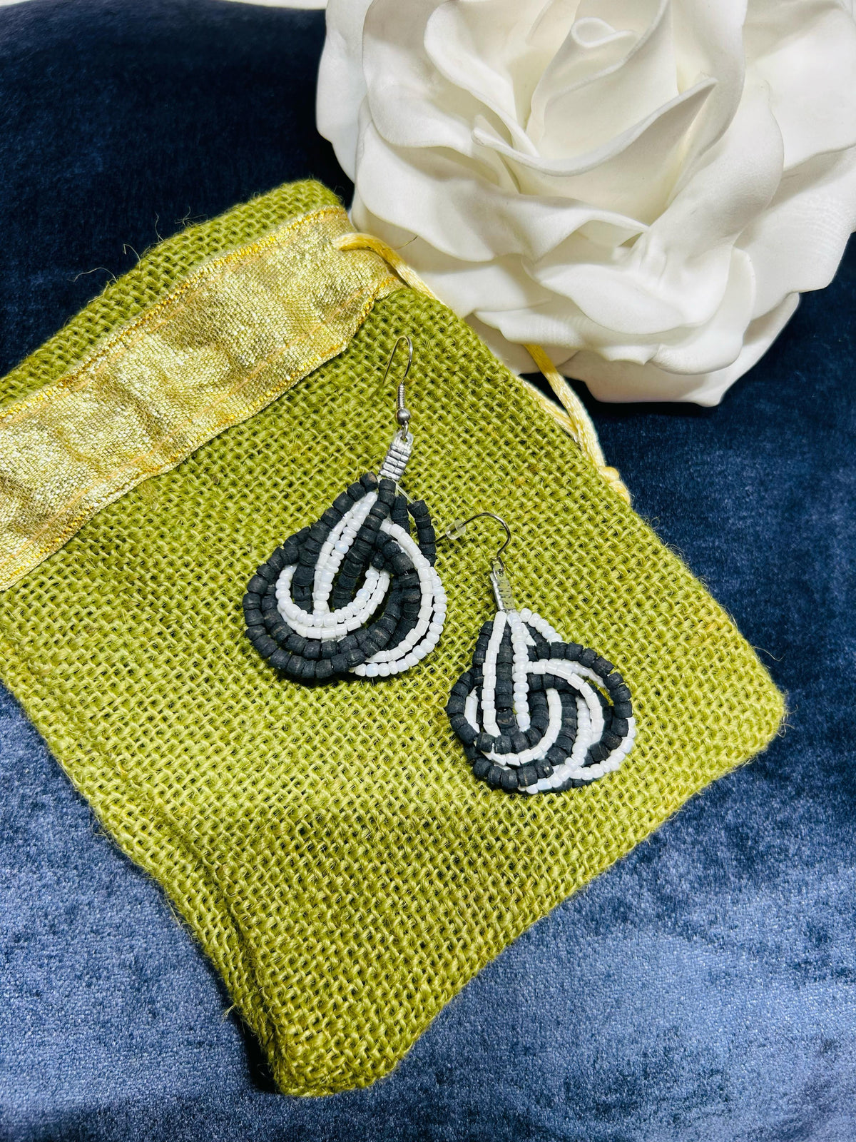Black & White Twisted Earrings - Garud Wear